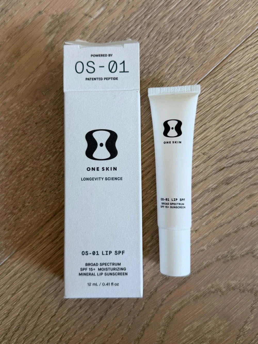 One Skin OS-01 Lip Shield Sunscreen SPF 15+
